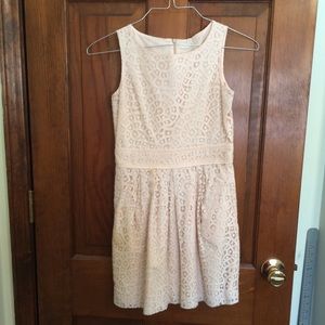 Sleeveless dress
